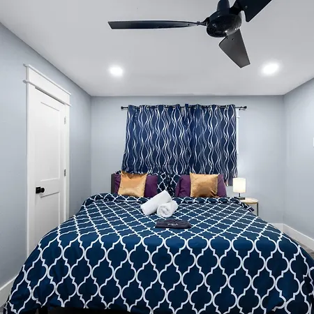 Cute And Stylish 1Br Apt With Pool & Free Park Houston Exterior photo