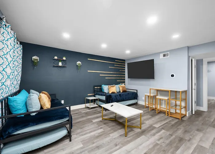 Cute And Stylish 1Br Apt With Pool & Free Park